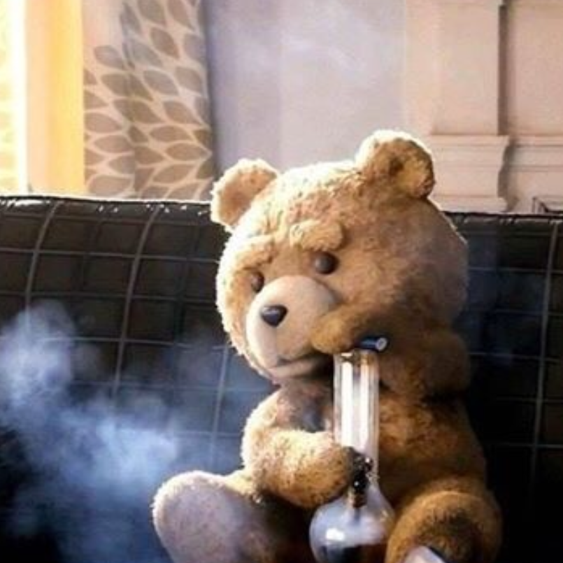 Тед Клаберленг. Тед (третий лишний). Медведь Тед. Медведь Тедди третий лишний.